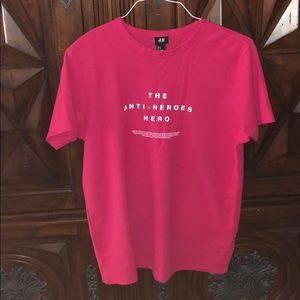 Anti heroes H&M shirt